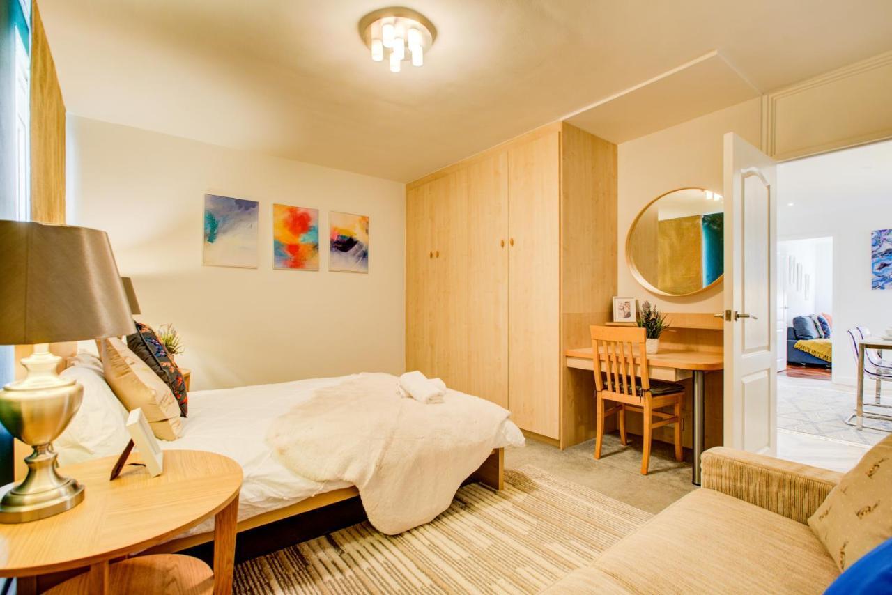 3-Bedroom, 3-Baths Apartment In Super Posh Marylebone, Central London, W1 Extérieur photo